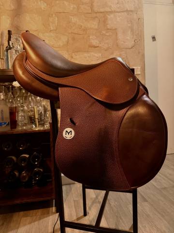 Sella da salto ostacoli Meyer  17" - 2024