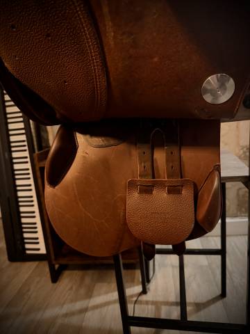 Sella da salto ostacoli Meyer  17" - 2024