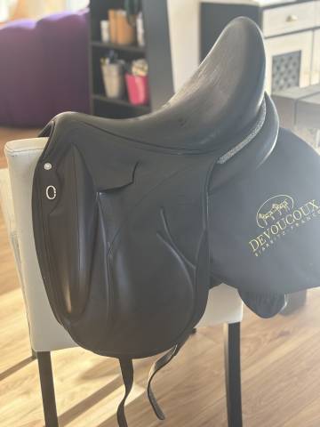 Sella da dressage Devoucoux  18" - 2021