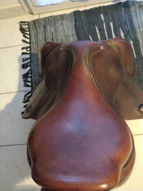 Sella da salto ostacoli CWD  17.5" - 2013