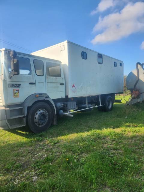Camion per Cavalli Renault  1995 Occasione
