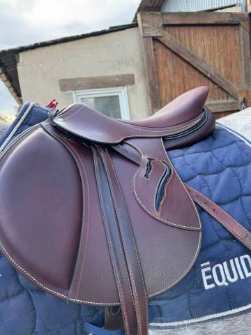 Sella da salto ostacoli Antarès  17.5" - 2025