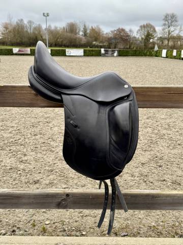 Sella da dressage CWD SE08 17.5" - 2018