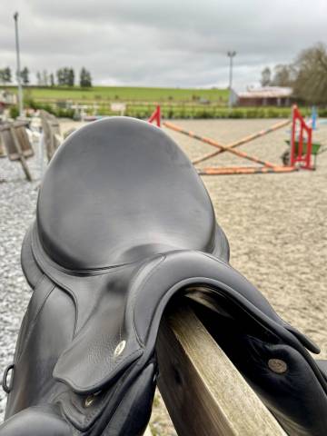 Sella da dressage CWD SE08 17.5" - 2018