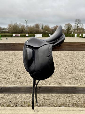 Sella da dressage CWD SE08 17.5" - 2018