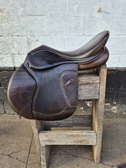 Sella mista Ikonic Light mixte 17.5" - 2022