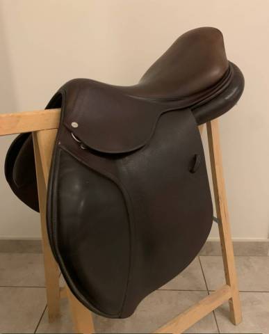 Sella da salto ostacoli GBS  17.5" - 2023