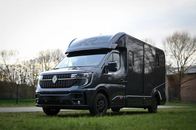Van per Cavalli Krismar Renault Master 2025 Nuovo