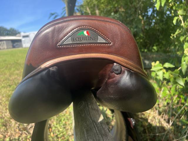 Sella da salto ostacoli  Equiline Nick Skelton 17" - 2022