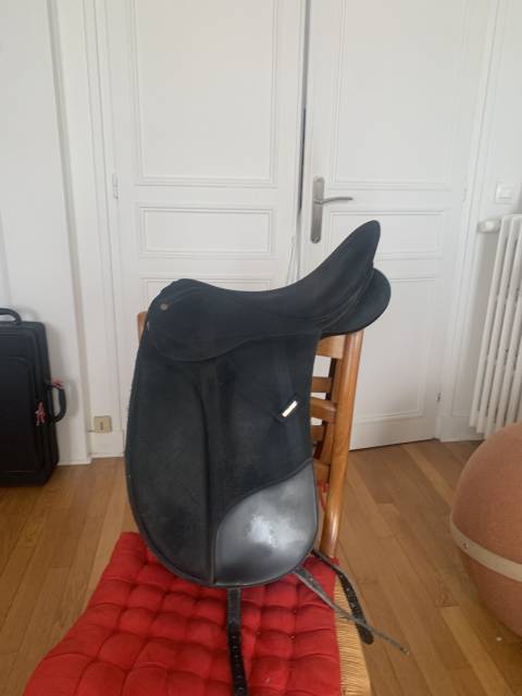 Sella da dressage Wintec  17.5" - 2020