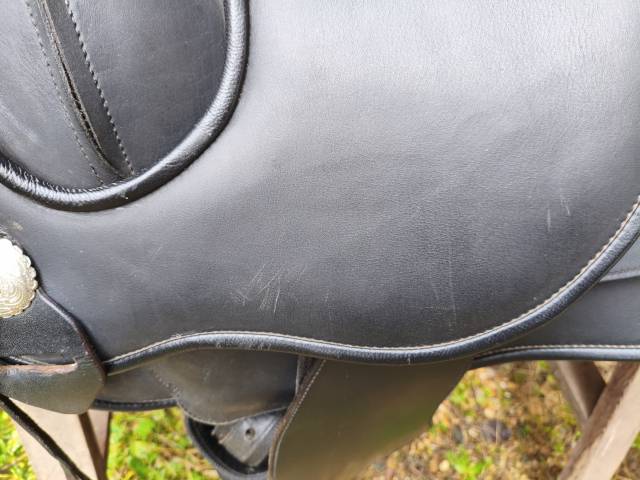 Sella western Barefoot   16" - 2015