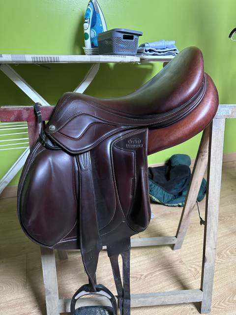 Sella da salto ostacoli Devoucoux  17.5" - 2017