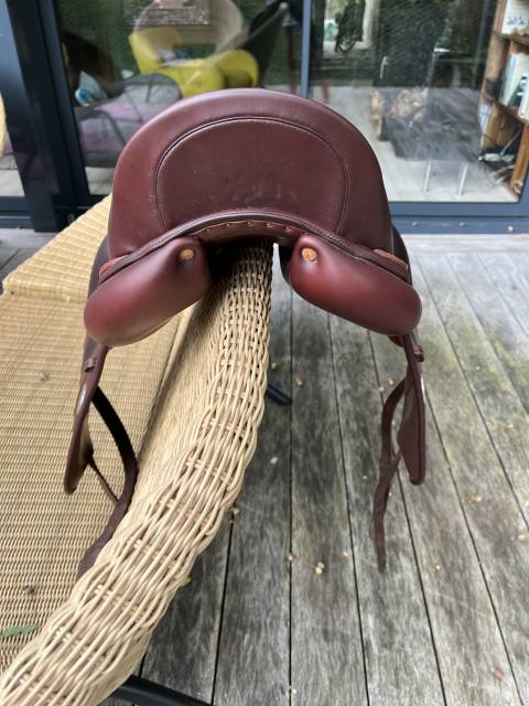 Sella da dressage Meyer Dressage Mariane 17.5" - 2021