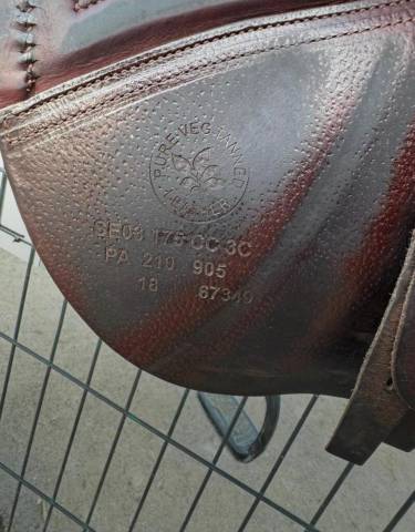 Sella da salto ostacoli CWD SE03  17.5" - 2016