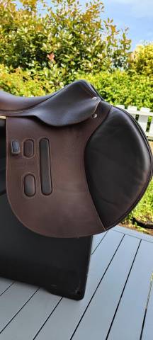 Sella da salto ostacoli GBS  17" - 2023