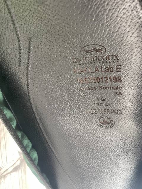 Sella da dressage Devoucoux  18" - 2020