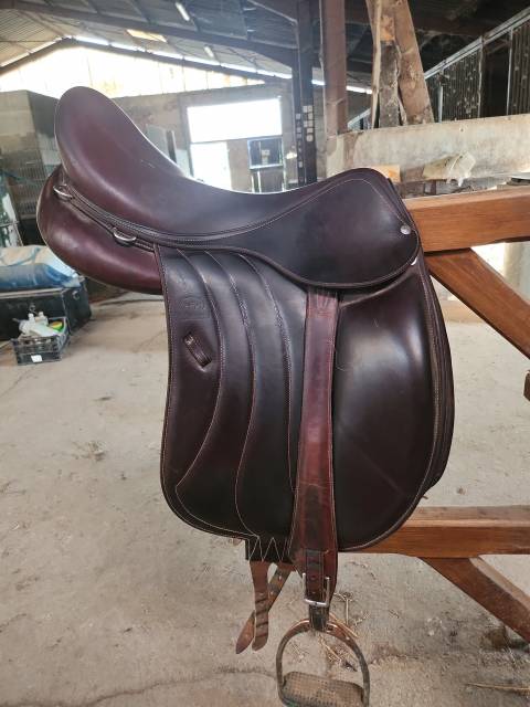 Sella da endurance Devoucoux  18" - 2018