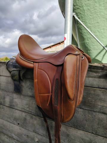Sella da dressage Arion  18.5" - 2024