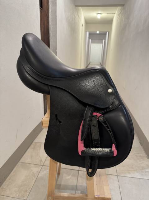 Sella Equipe Jump Emporio 