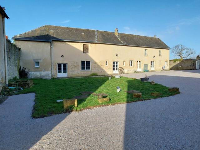 Propriet&agrave; equestre In vendita Calvados