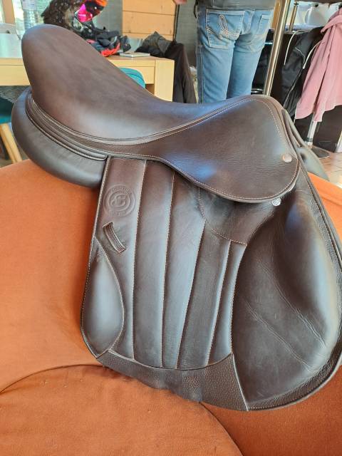 Sella da salto ostacoli Forestier  17.5" - 2021