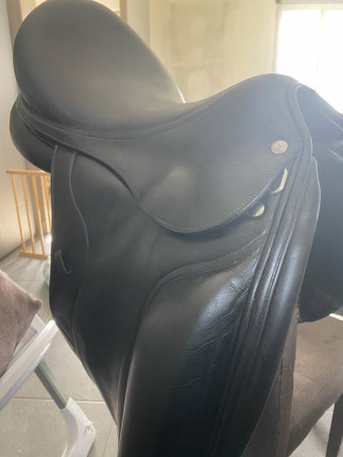 Sella da dressage Forestier  17.5" - 2014