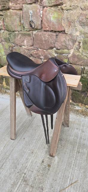 Sella da cross Childeric  18" - 2017
