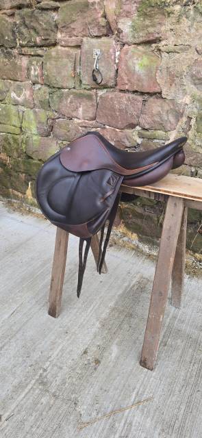 Sella da cross Childeric  18" - 2017