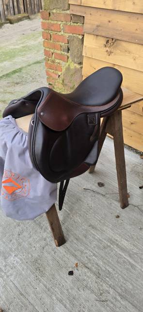 Sella da cross Childeric  18" - 2017