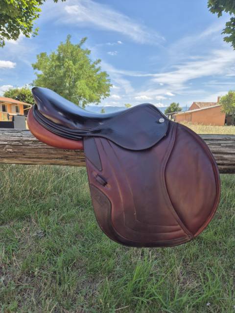 Sella da salto ostacoli CWD  17.5" - 2017