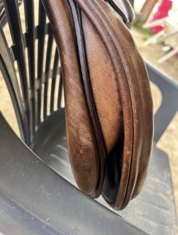 Sella da salto ostacoli   17" - 2013