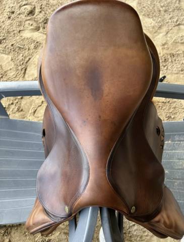 Sella da salto ostacoli   17" - 2013