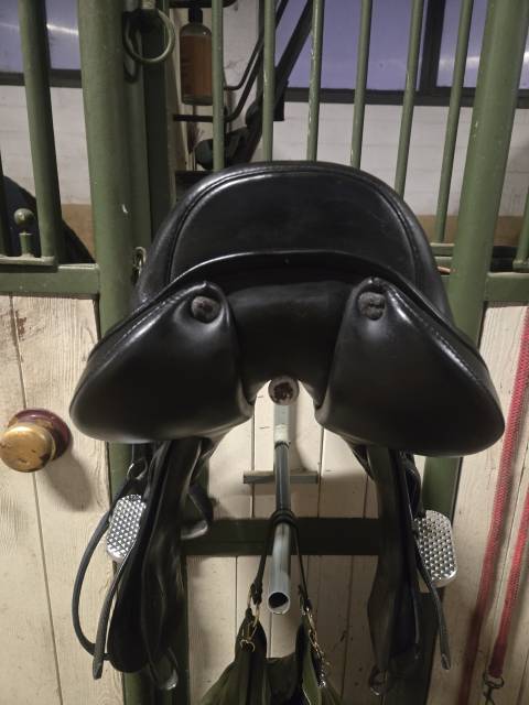 Sella Pariani modello Oxer 17,5