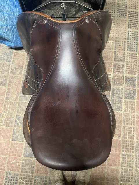 Sella da salto ostacoli Butet  16.5" - 2020