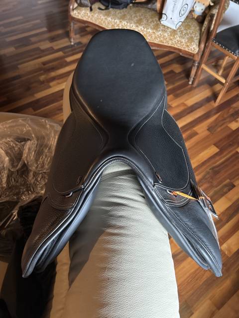 Sella Letek plus 17 nera -nuova 