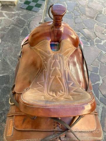 Sella western in cuoio artigianale