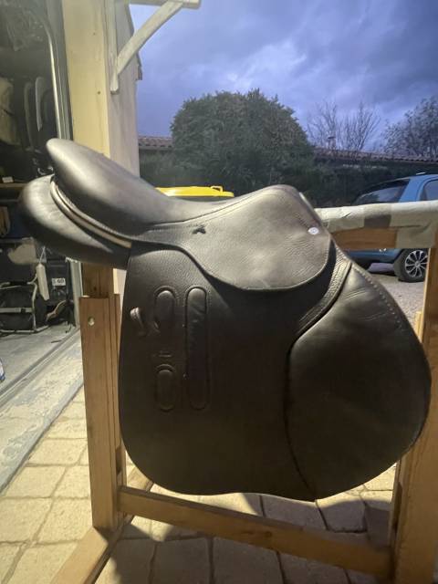 Sella da salto ostacoli GBS  17.5" - 2021