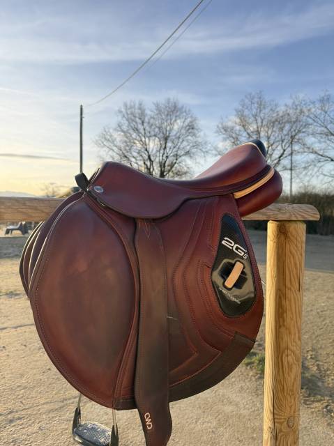 Sella da salto ostacoli CWD Cwd 2GS XTEND S40  17.5" - 2024