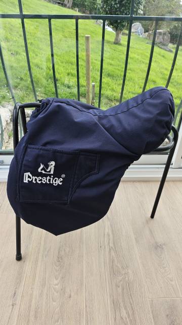 Sella da salto ostacoli Prestige Italia  17.5" - 2022