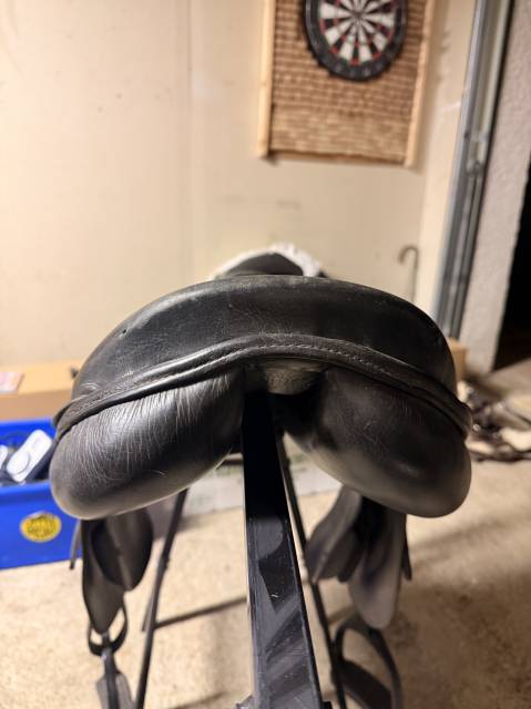 Sella da salto ostacoli Henri de Rivel  17" - 2010