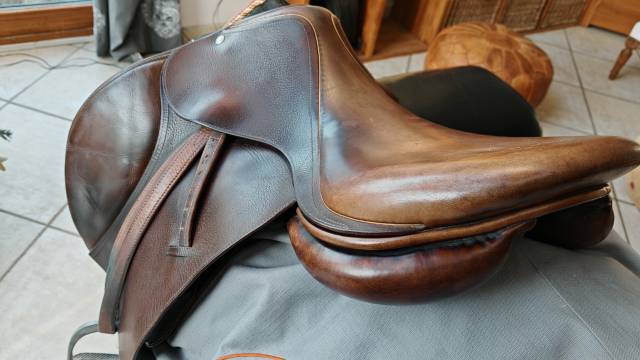 Sella da salto ostacoli Childeric  18" - 2009