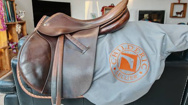 Sella da salto ostacoli Childeric  18" - 2009