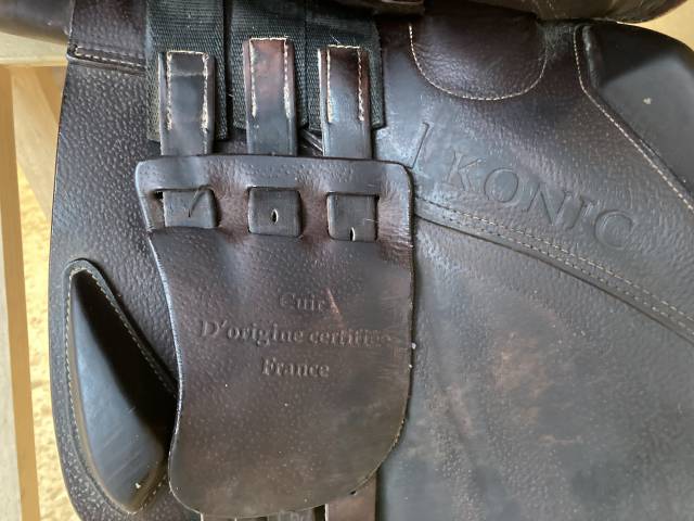 Sella da salto ostacoli Ikonic  17.5" - 2016