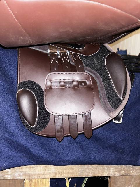 Sella mista Norton  17" - 2025