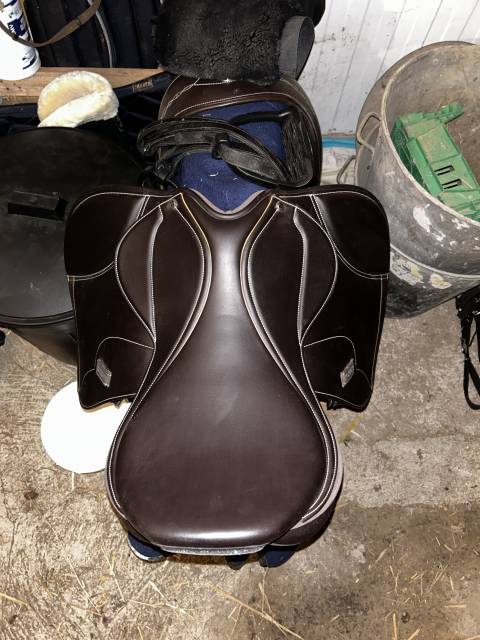 Sella mista Norton  17" - 2025