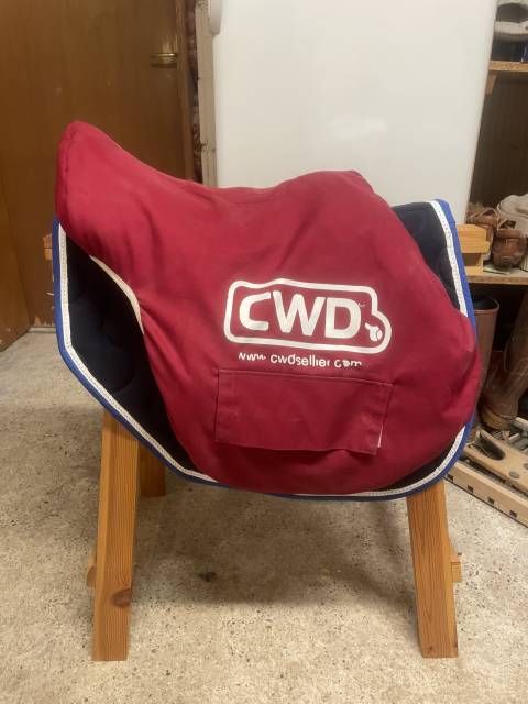 Sella da salto ostacoli CWD  17.5" - 2014