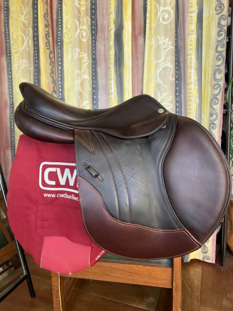 Sella da salto ostacoli CWD  17" - 2016