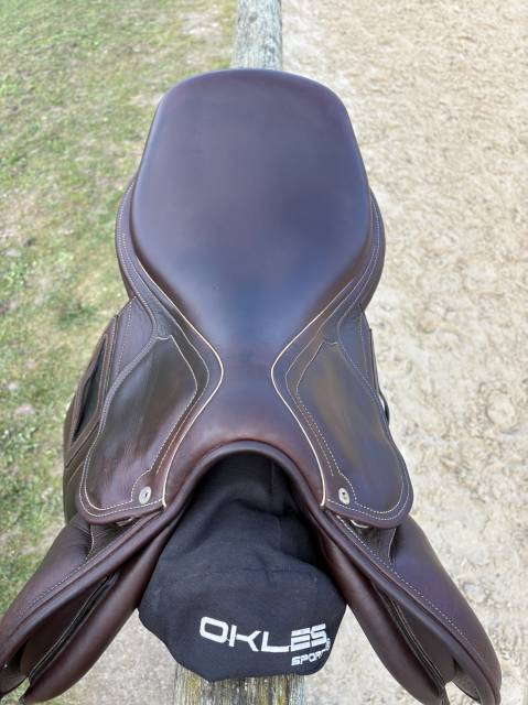Sella da salto ostacoli  Okles 17.5" - 2019