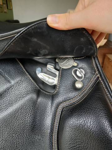 Sella da salto ostacoli Bates  17" - 2017