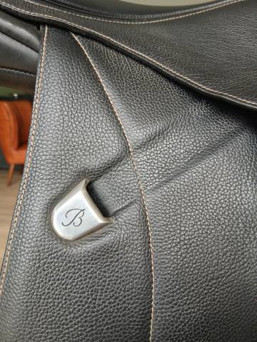 Sella da salto ostacoli Bates  17" - 2017